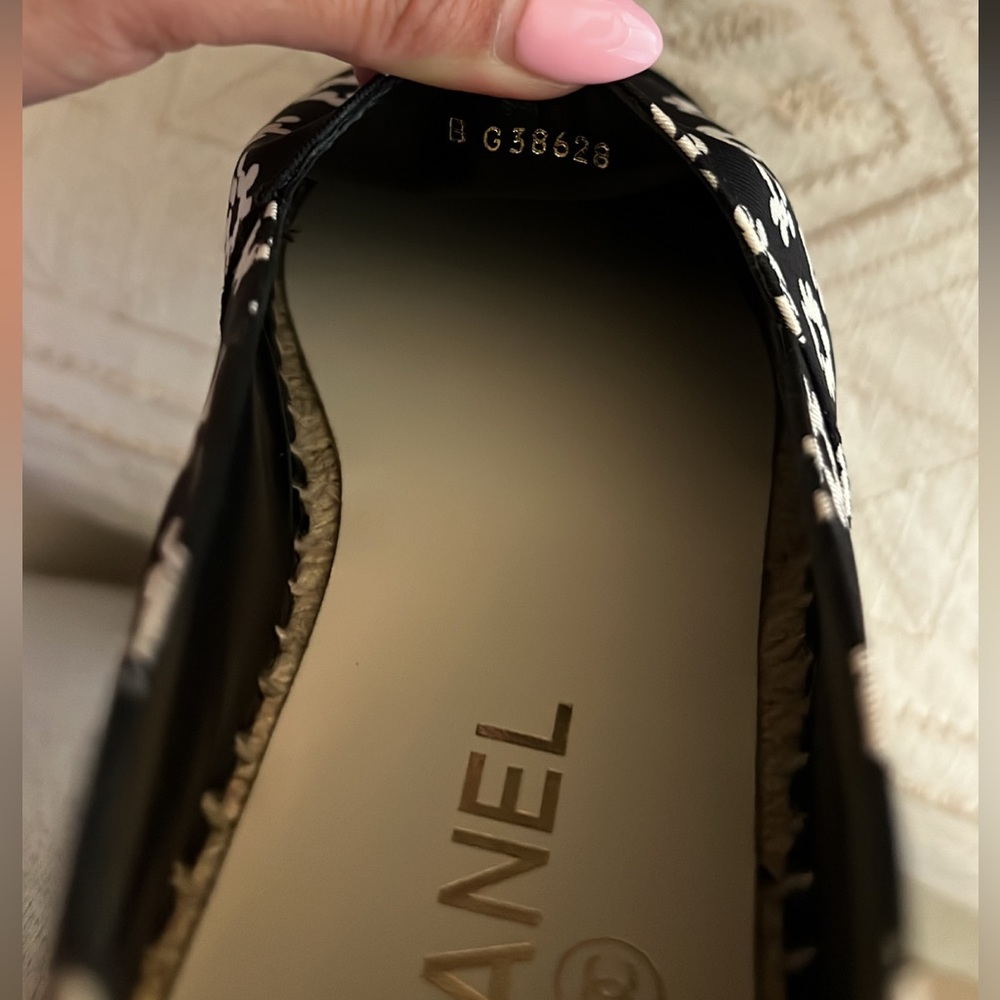BNIB  22P Chanel floral espadrilles size 37 - Picture 9 of 10
